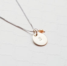 Load image into Gallery viewer, sterling silver tiny disc initial necklace with freshwater pearl