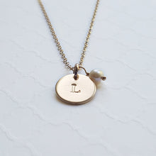 Load image into Gallery viewer, custom initial necklace with yellow gold disc and freshwater pearl