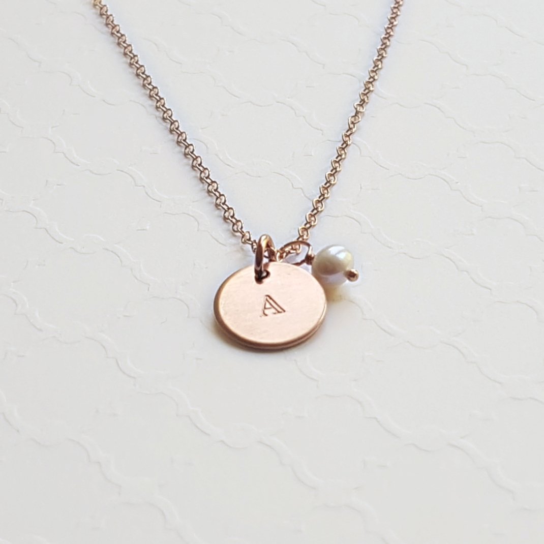 custom initial necklace with rose gold disc and freshwater pearl